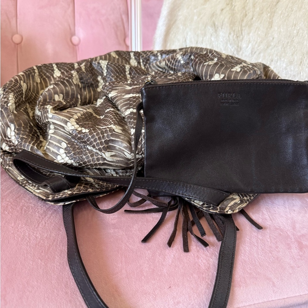 💯 Auth FURLA Snakeskin Leather Hobo Shoulder Bag w Brown Leather & Large Tassle - Picture 16 of 16